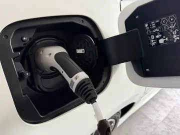 CLA 250e COUPE 3x AMG PANO BURMESTER KAM HUD 19'