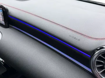 CLA 250e COUPE 3x AMG PANO BURMESTER KAM HUD 19'