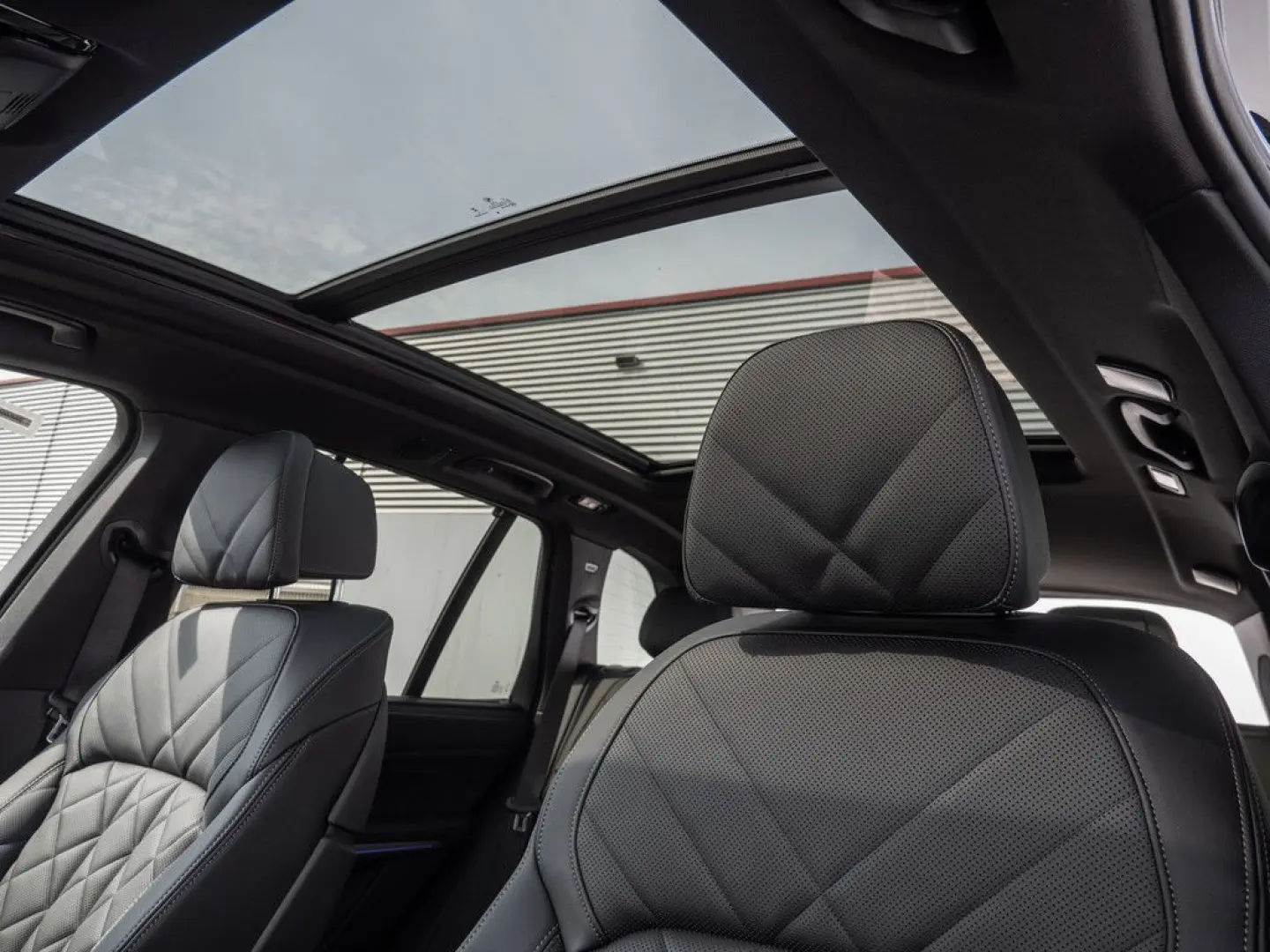 X5 xDr40i MSp SoftClose Ventil IconicGl 360 AmbientAir