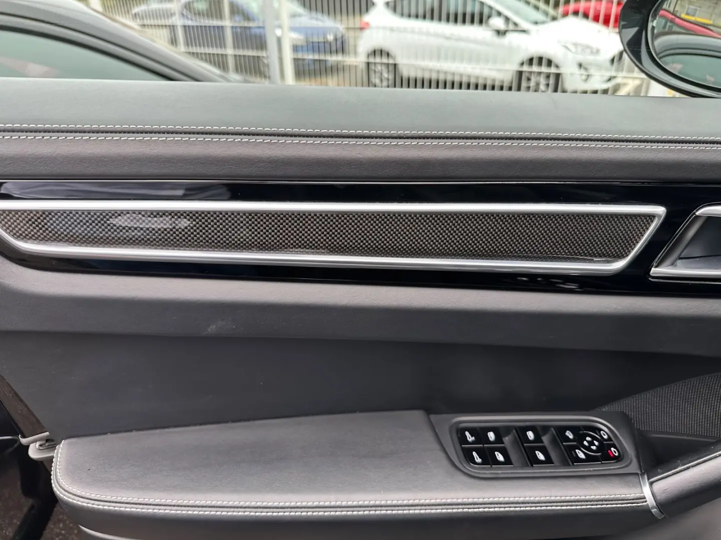 Cayenne S SPORTDESIGN PAKET HEAD CARBON PANO 21-