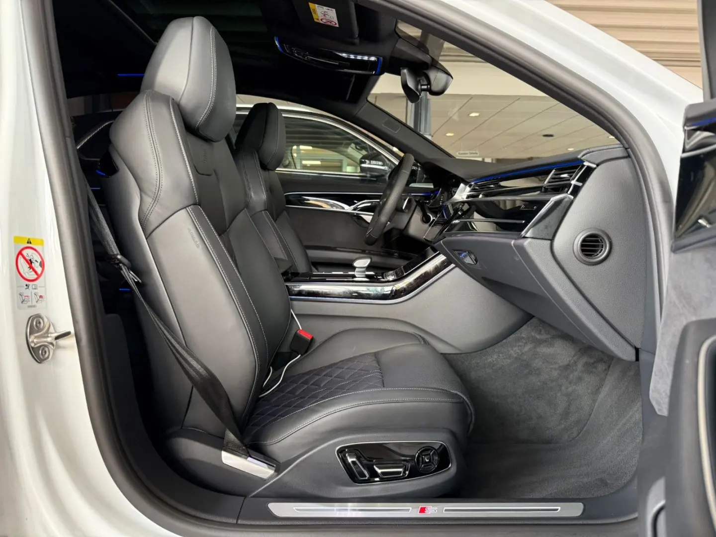 A8 50 TDI S-LINE QUATTRO MATRIX PANO LEDER B&O