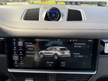 Cayenne Turbo HAL Panorama Luft Standh Sitzbelüf