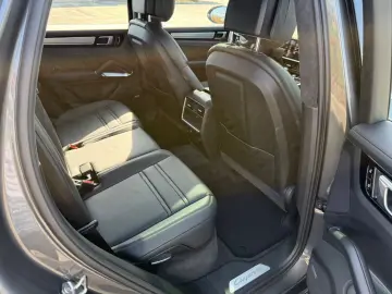 Cayenne Turbo HAL Panorama Luft Standh Sitzbelüf