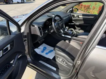 Cayenne Turbo HAL Panorama Luft Standh Sitzbelüf