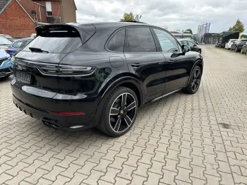 Cayenne E-Hybrid Sport Design   Chrono 1.Hand