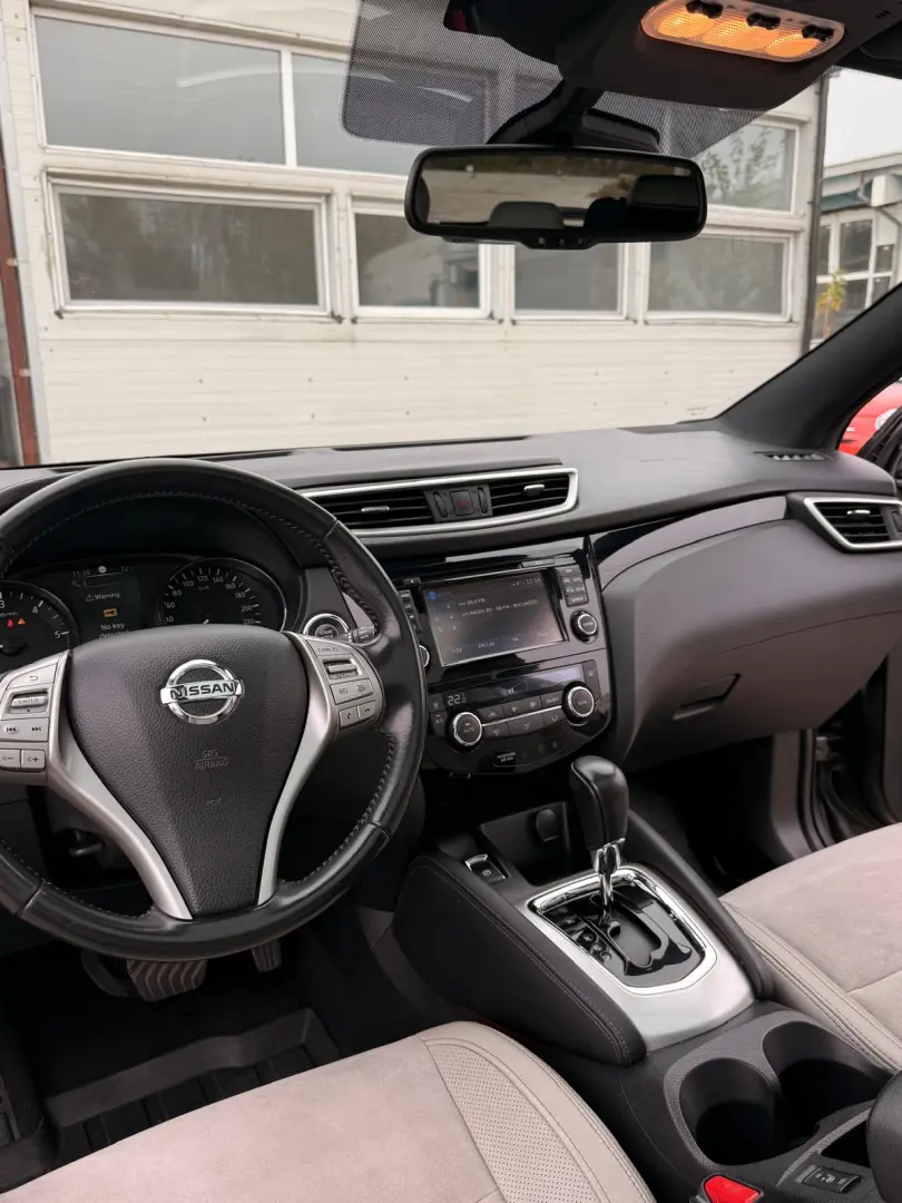Nissan Qashqai 1.6 dCi X-Tronic Tekna – 2017