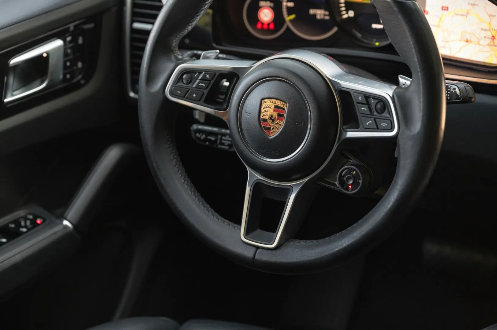 Cayenne E-Hy SportDesign HUD ACC 22 SpoAbg eAHK