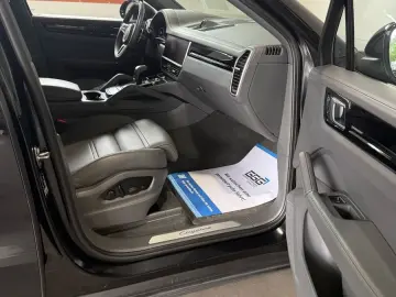 Cayenne Coupe E-Hybrid AHK PANO HUD BOSE 360KAM