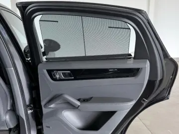 Cayenne Coupe E-Hybrid AHK PANO HUD BOSE 360KAM