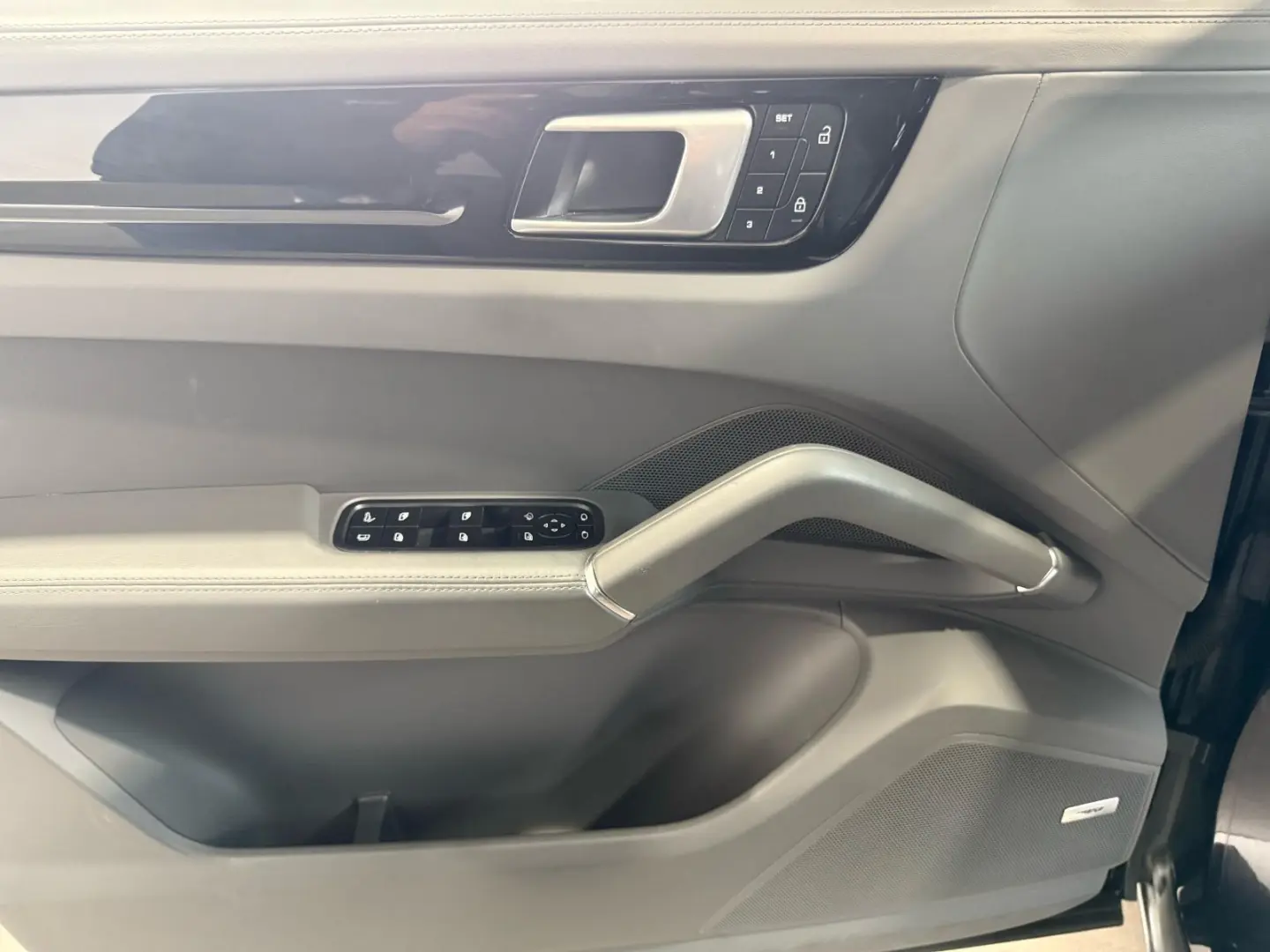 Cayenne Coupe E-Hybrid AHK PANO HUD BOSE 360KAM