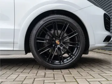 Cayenne Matrix LED BOSE Porsche InnoDrive uvm.