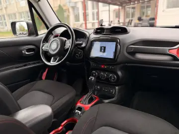 Jeep Renegade Trailhawk 2.0 M-Jet 4x4 AT – 2015