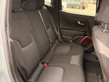 Jeep Renegade Trailhawk 2.0 M-Jet 4x4 AT – 2015