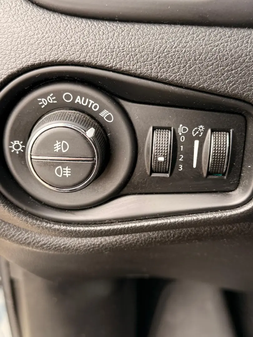 Jeep Renegade Trailhawk 2.0 M-Jet 4x4 AT – 2015