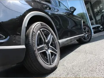 Mercedes-Benz GLC 300 d 4M AMG Noapte LED AHK