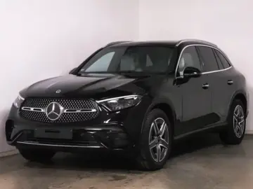 Mercedes-Benz GLC 300 4M AMG AHK PANO DISTRONIC