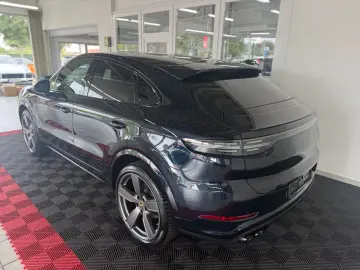 Cayenne Coupe Platinum Edition 1.Hand Approved