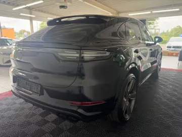 Cayenne Coupe Platinum Edition 1.Hand Approved