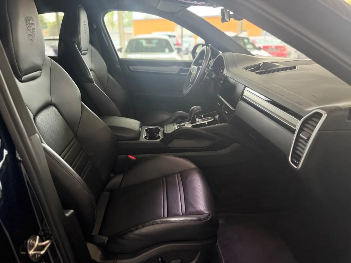 Cayenne Coupe Platinum Edition 1.Hand Approved