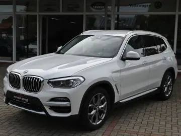 X3 Baureihe X3 xDrive 30 e xLine  TOP S-HEFT