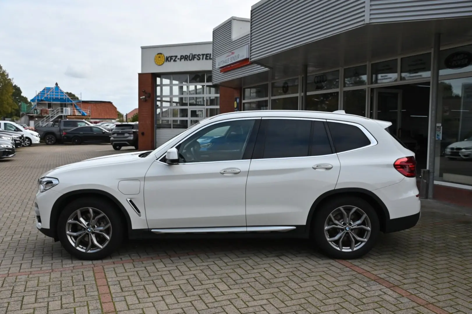 X3 Baureihe X3 xDrive 30 e xLine  TOP S-HEFT
