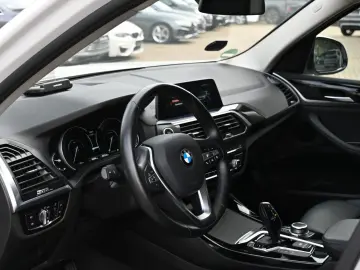 X3 Baureihe X3 xDrive 30 e xLine  TOP S-HEFT