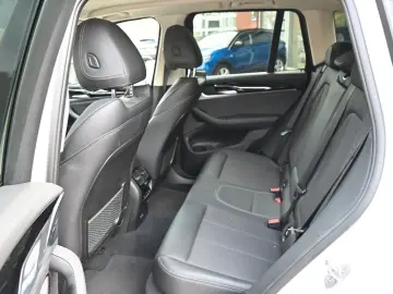 X3 Baureihe X3 xDrive 30 e xLine  TOP S-HEFT