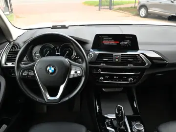 X3 Baureihe X3 xDrive 30 e xLine  TOP S-HEFT