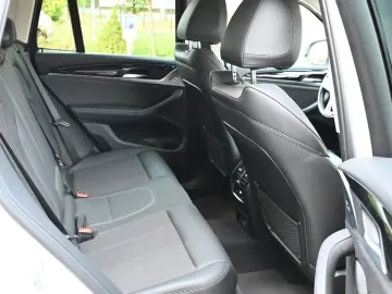 X3 Baureihe X3 xDrive 30 e xLine  TOP S-HEFT