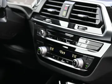 X3 Baureihe X3 xDrive 30 e xLine  TOP S-HEFT