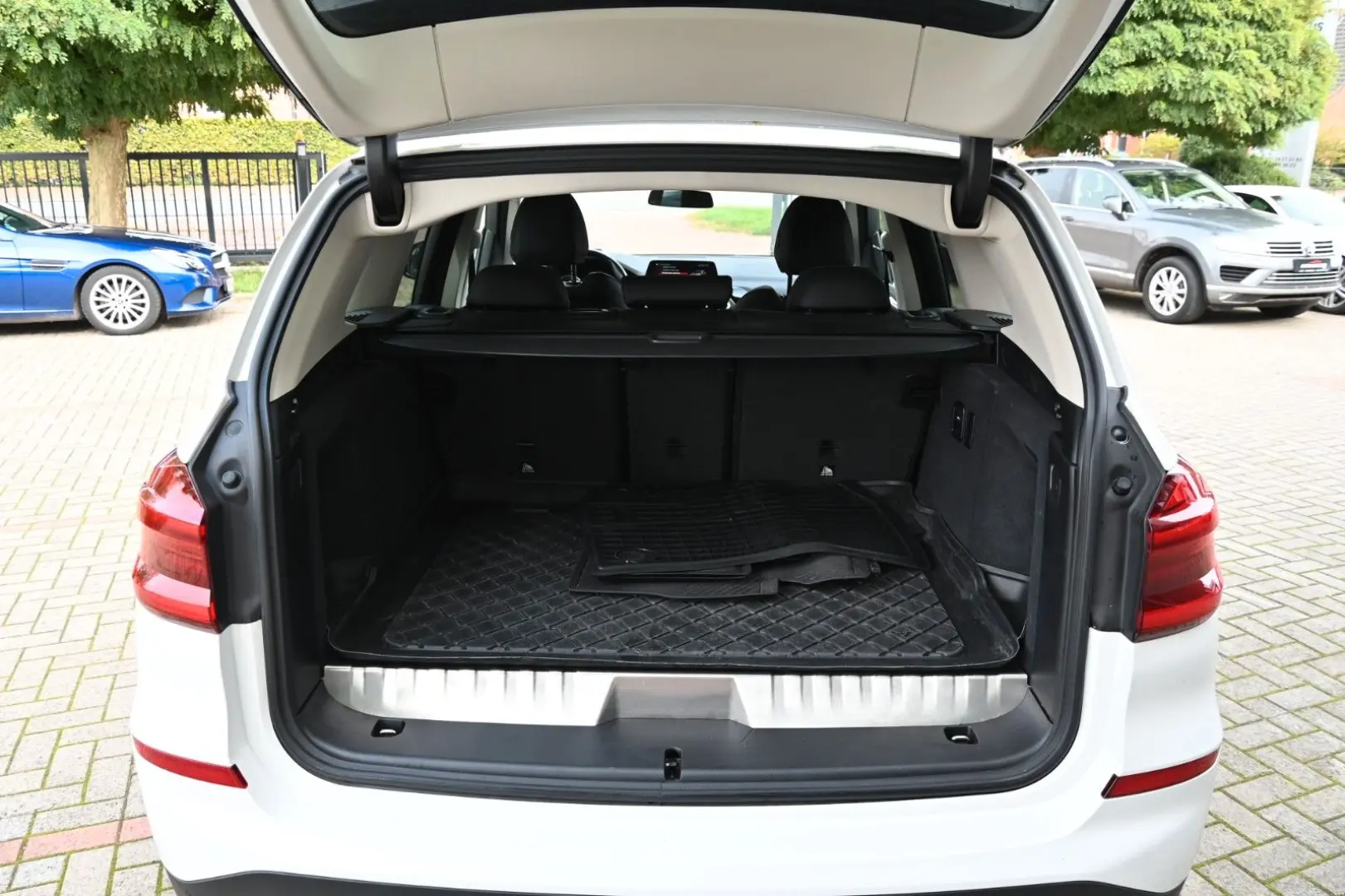 X3 Baureihe X3 xDrive 30 e xLine  TOP S-HEFT