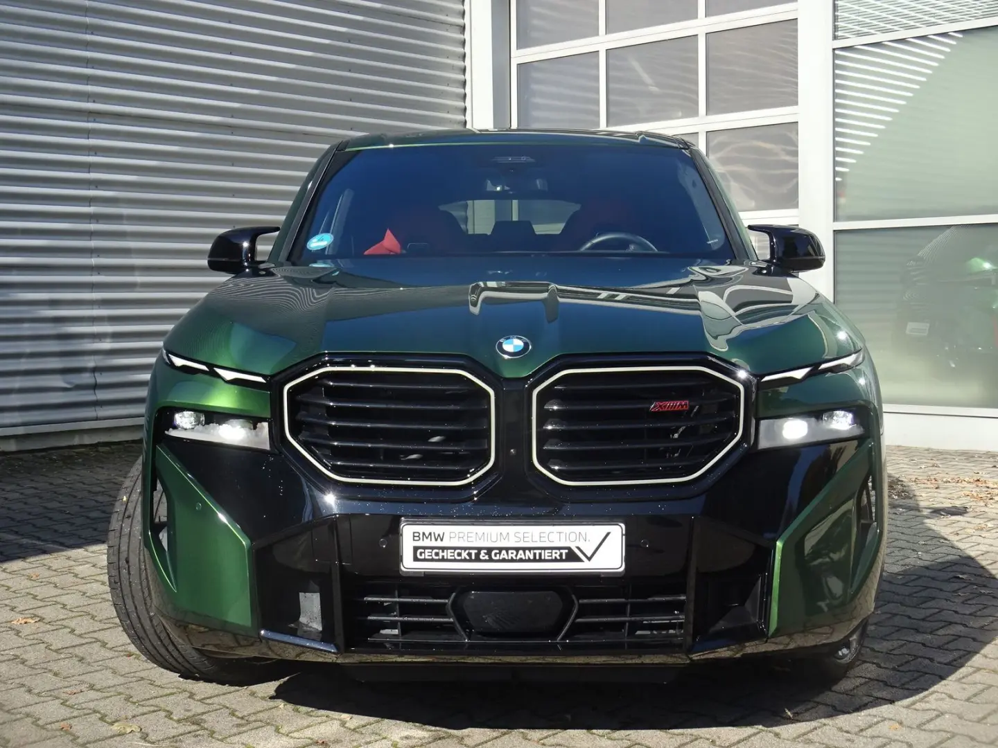 XM Label erst 2000km B&W DriversPackage AHK 360