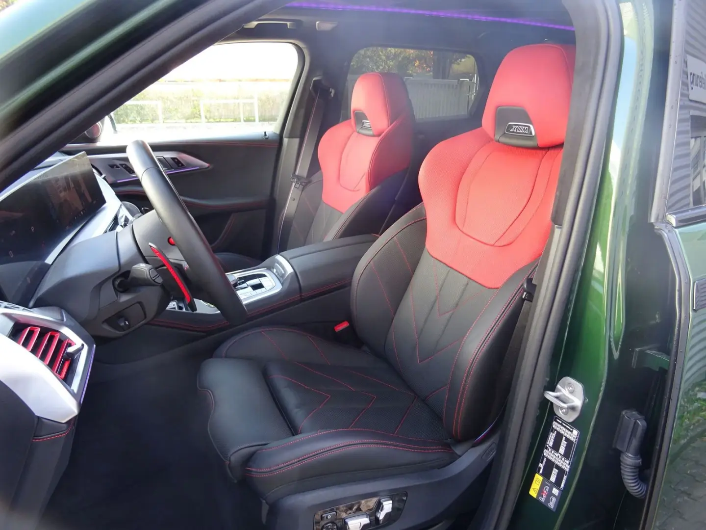 XM Label erst 2000km B&W DriversPackage AHK 360