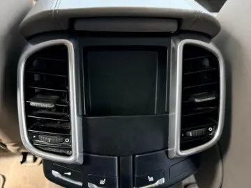 Porsche Cayenne Diesel V6 – model 2011