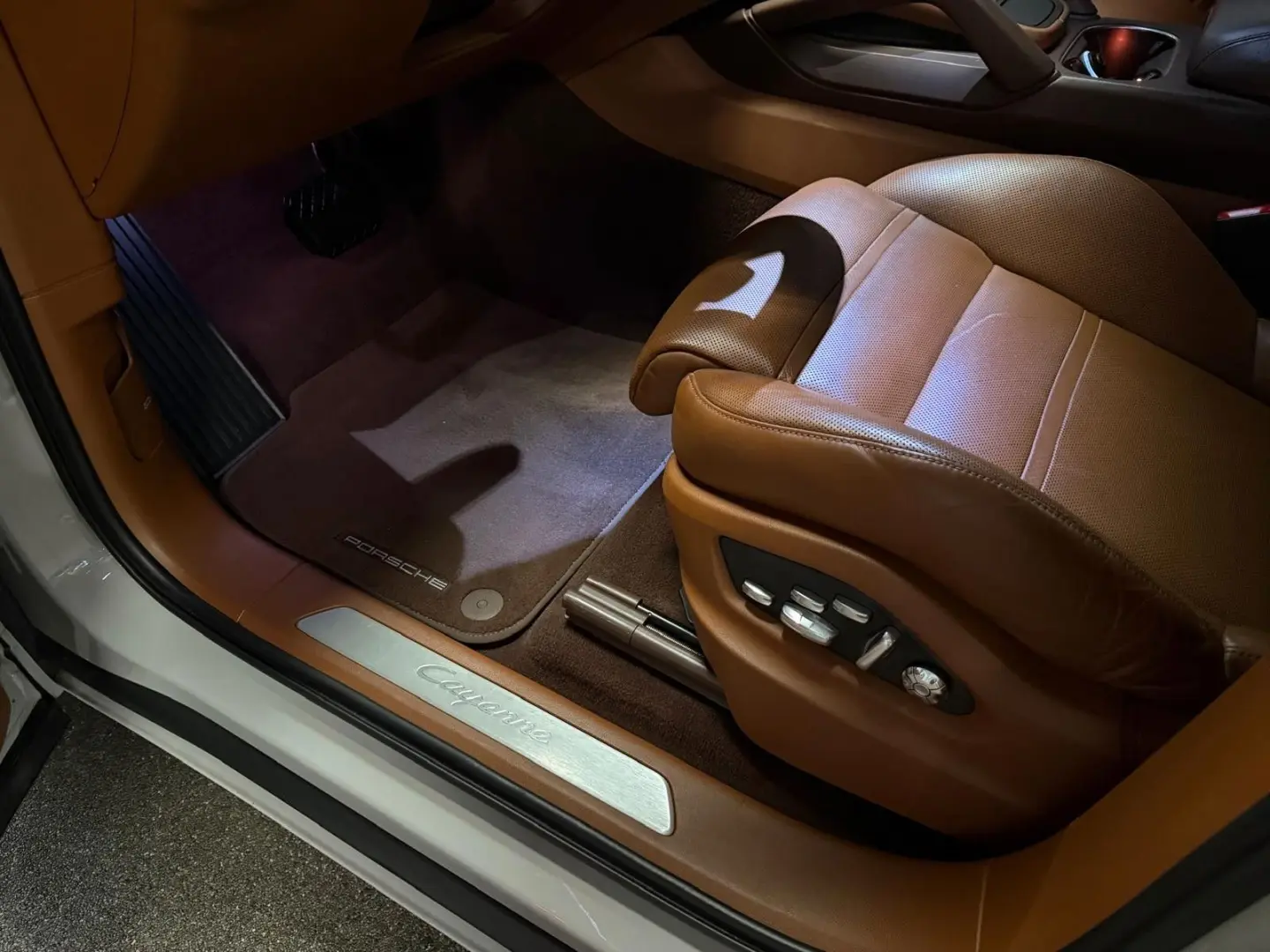 Coupe 3.0 E Hybrid Sport Design-KREIDE-VOLLLL