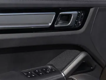 Cayenne E-Hybrid Platinum Edition BOSE Panorama