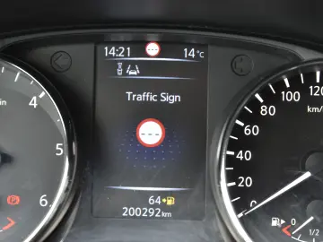 NISSAN Qashqai 1.6 DCi