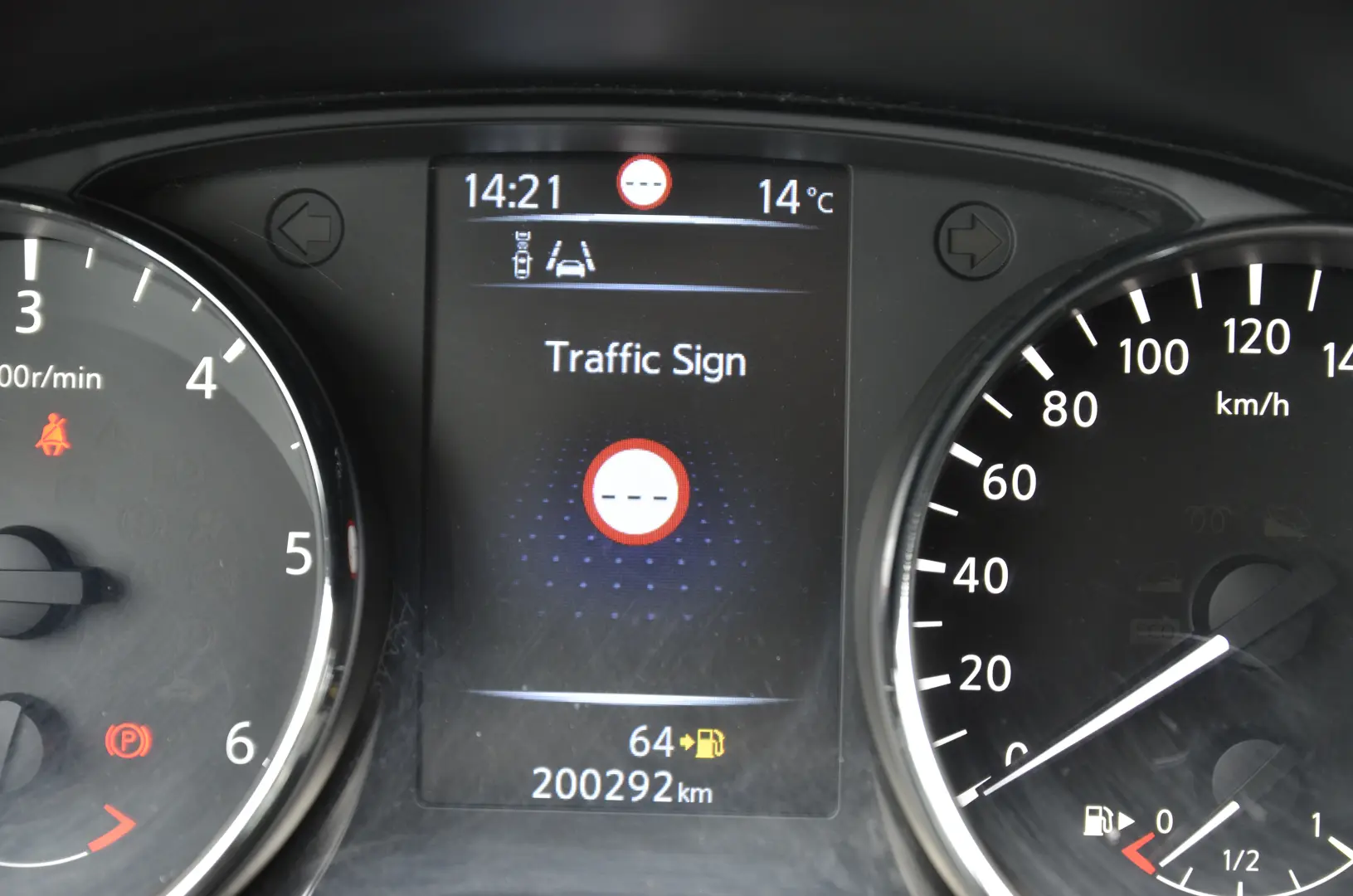 NISSAN Qashqai 1.6 DCi