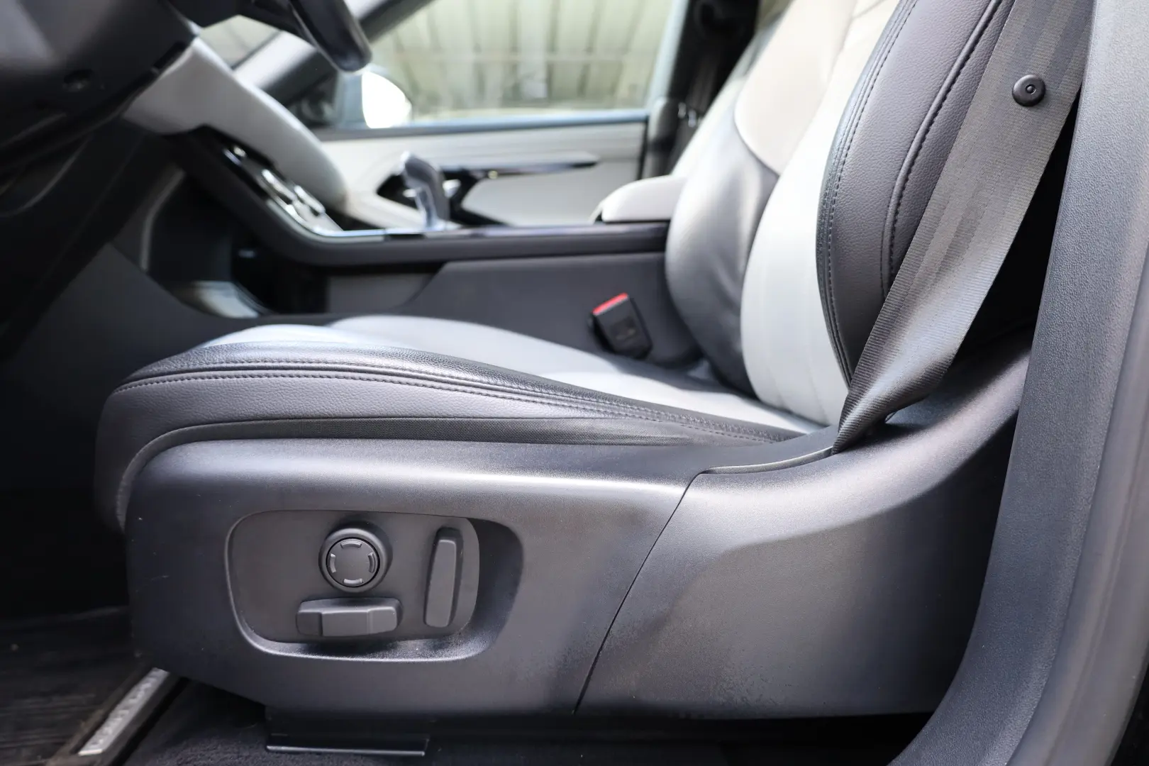 Land Rover Range Rover Evoque 1.5 P300E 309cp PHEV R-Dynamic