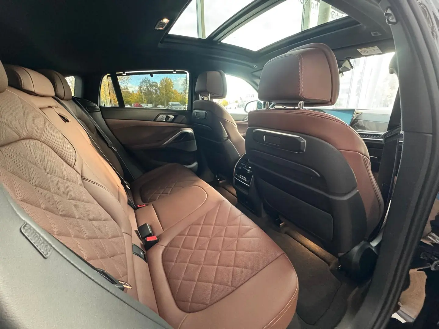 X6 xDrive 40i M Sport Pro 22  Soft Sky H K