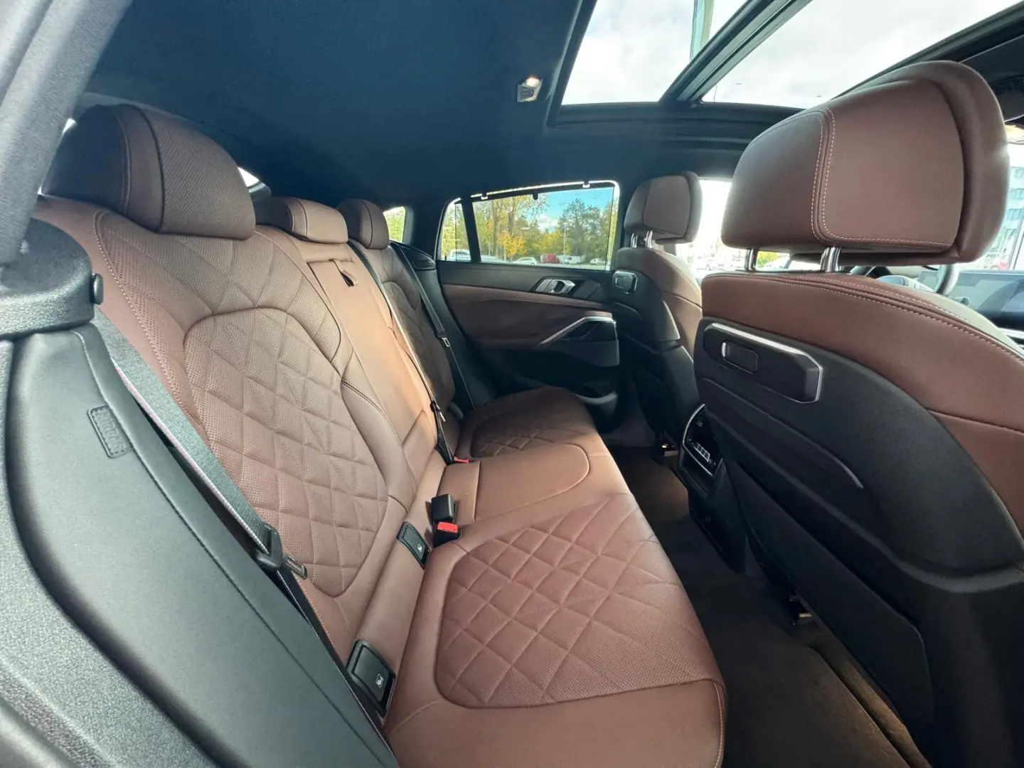 X6 xDrive 40i M Sport Pro 22  Soft Sky H K