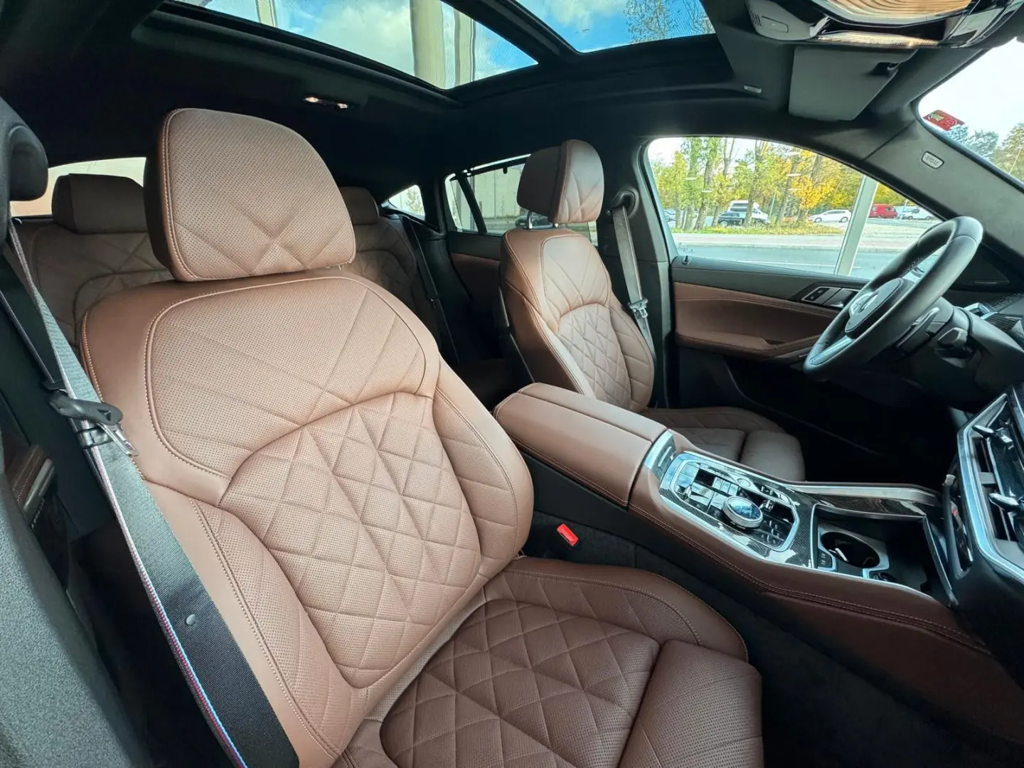 X6 xDrive 40i M Sport Pro 22  Soft Sky H K