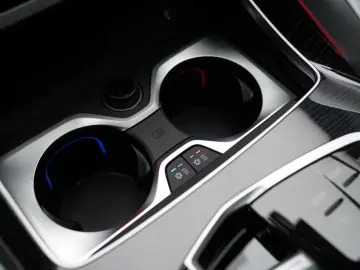 BMW X6 xDrive 30d M-Sport   HuD   Pano