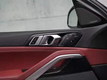 BMW X6 xDrive 30d M-Sport   HuD   Pano