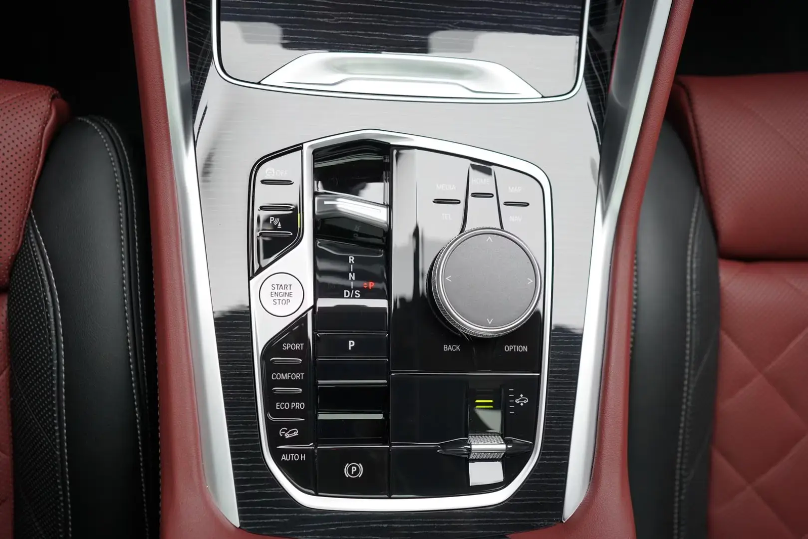 BMW X6 xDrive 30d M-Sport   HuD   Pano