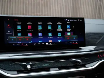 BMW X6 xDrive 30d M-Sport   HuD   Pano