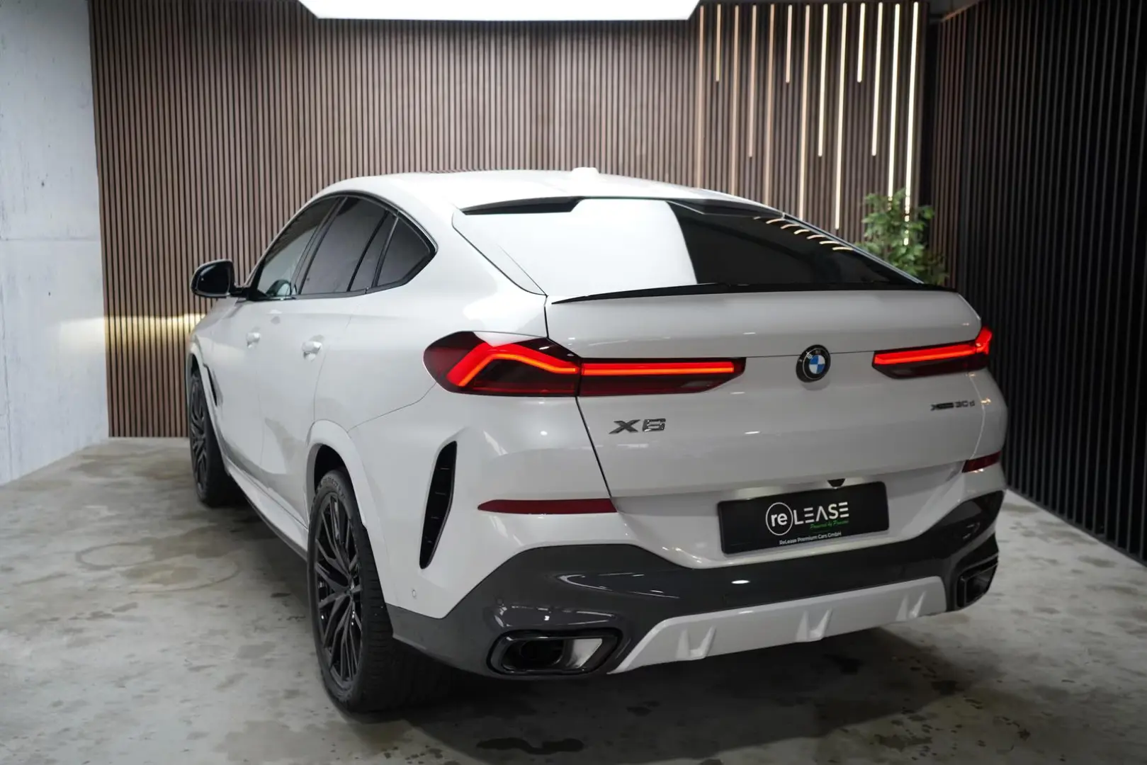 BMW X6 xDrive 30d M-Sport   HuD   Pano