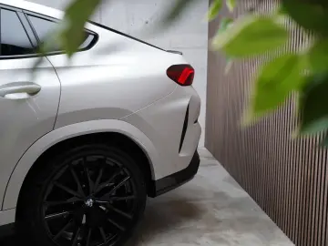 BMW X6 xDrive 30d M-Sport   HuD   Pano