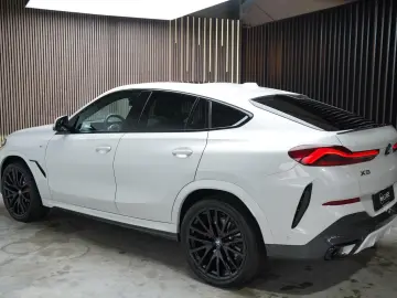 BMW X6 xDrive 30d M-Sport   HuD   Pano