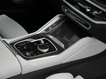 X6 xDrive30d M SPORT PRO-LUFTF.-PANO-SILVERSTONE